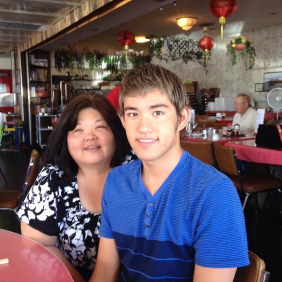 Meet your Posher, Lisa - Picture 1 of 1